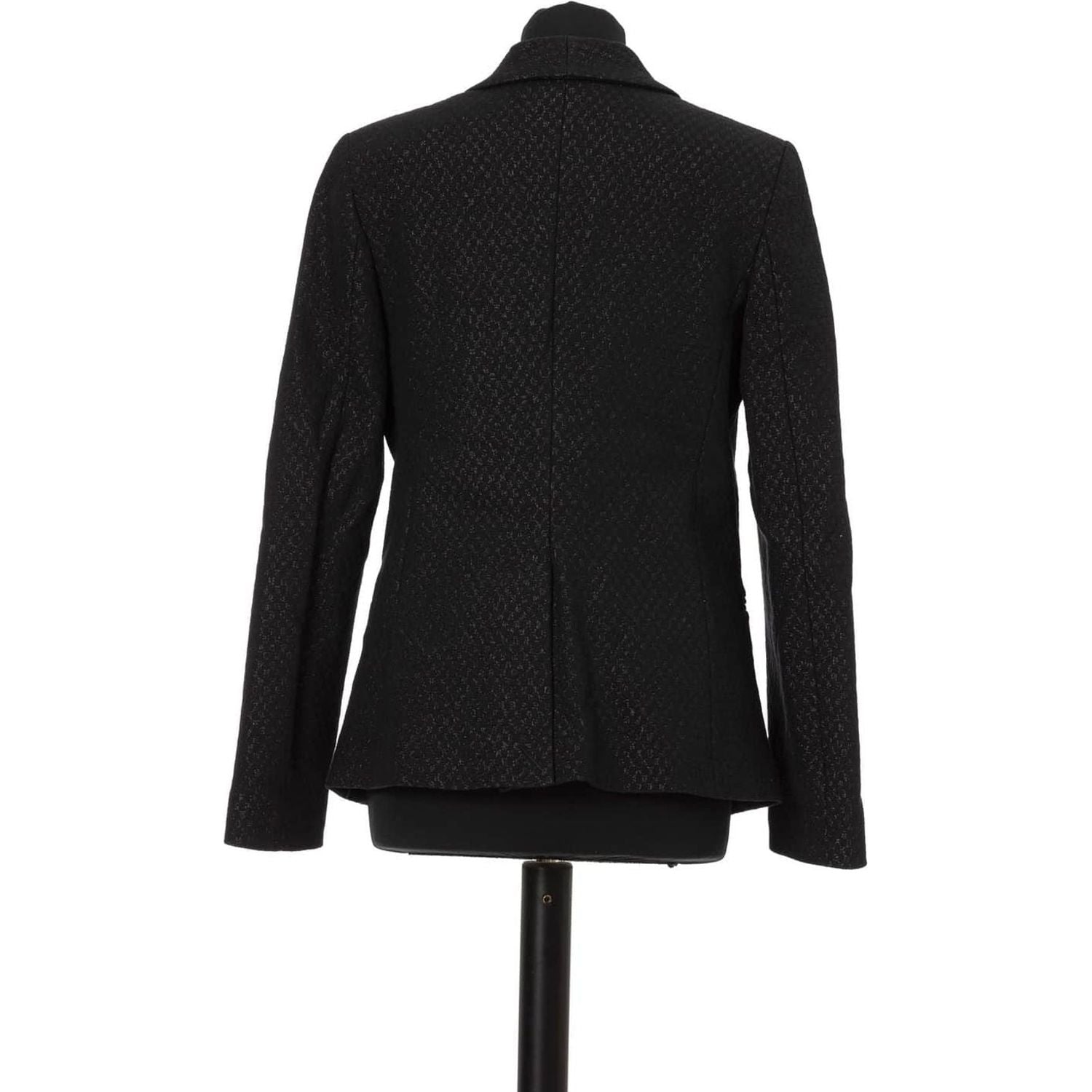 جاكيتات جاكوب كوهين 