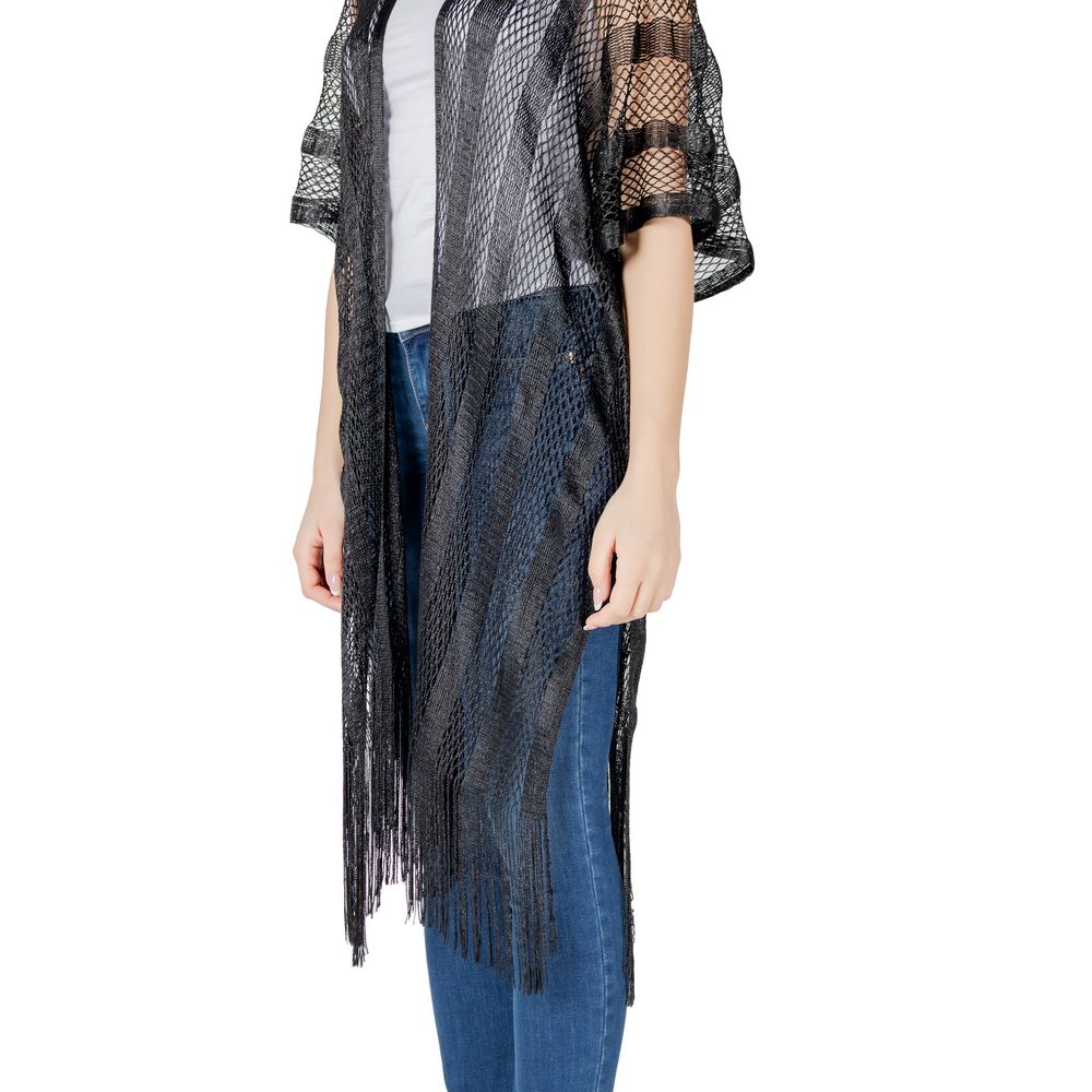 Liu Jo Black Polyester Scarf with lurex net texture and fringes, versatile bohemian poncho perfect over casual outfits or special occasions.
