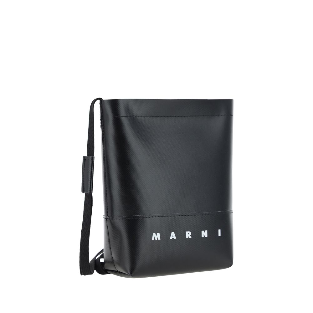 Front view with bag zipped and handles upright.