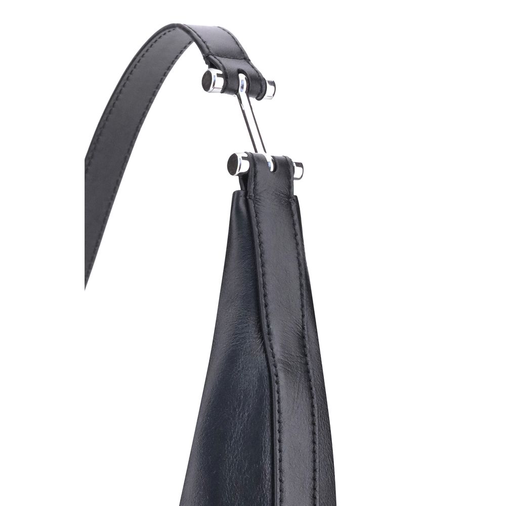Front view with bag zipped and handles upright.
