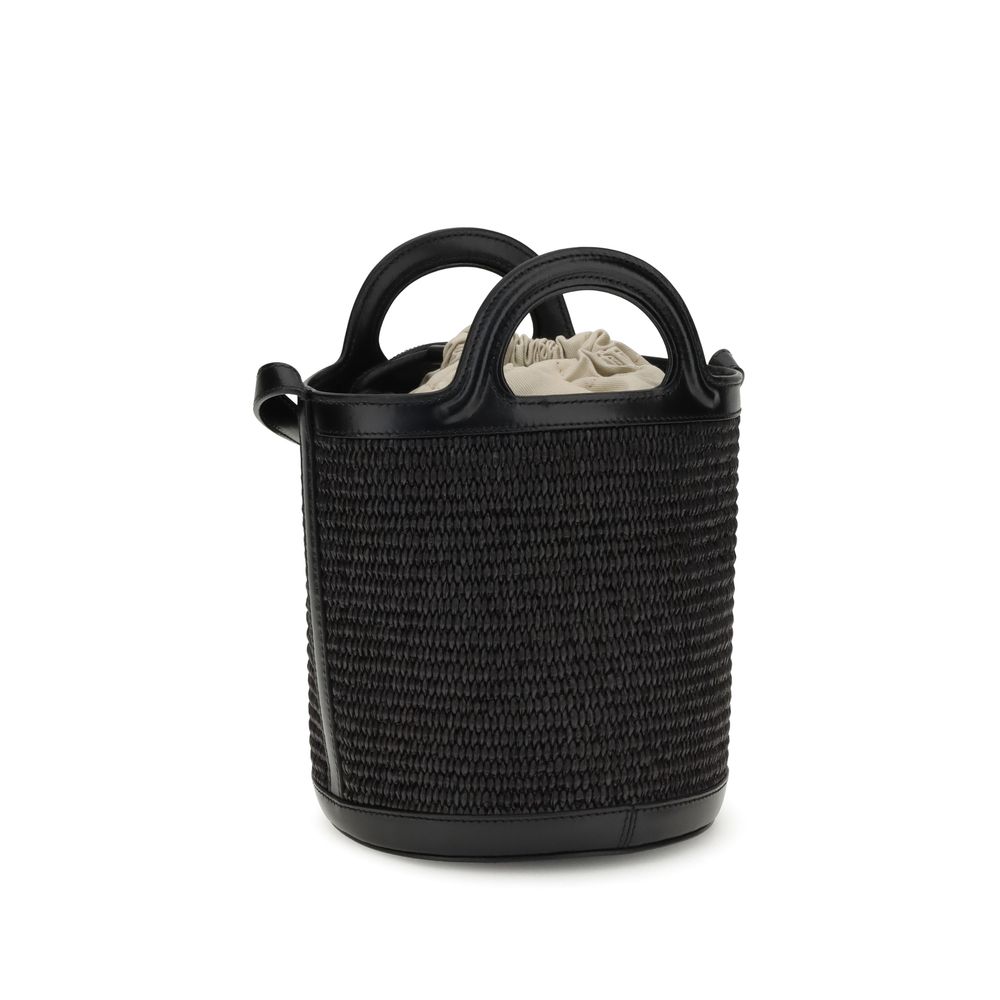Front view with bag zipped and handles upright.
