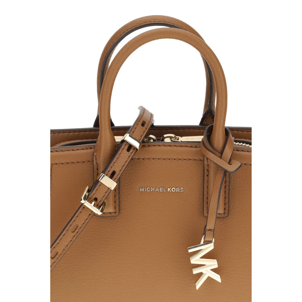 Front view with bag zipped and handles upright.