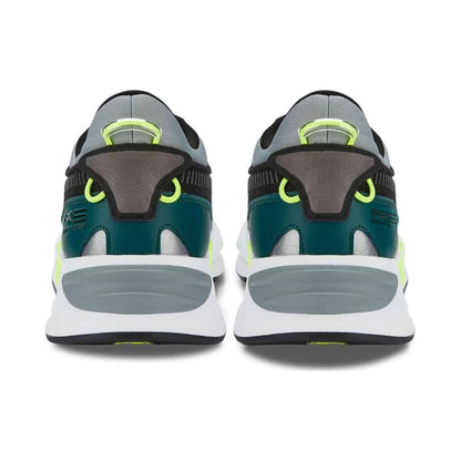 Puma Sneakers