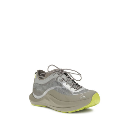 ROA Gray Polyester Athletic Sneakers with Vibram sole, designed for challenging terrain, featuring water-repellent Jacquard nylon upper.