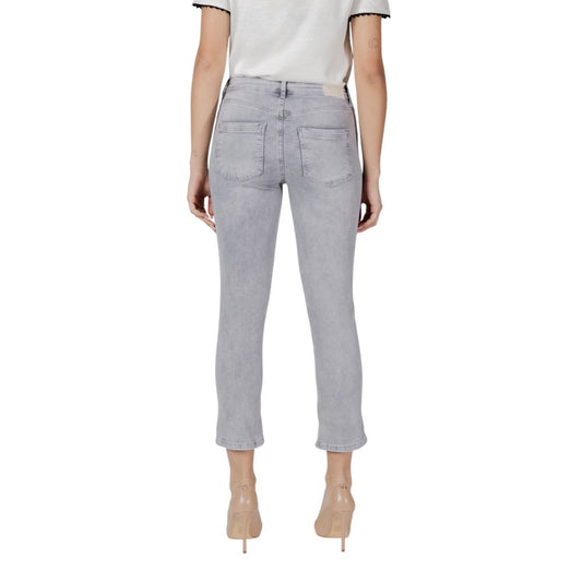 Model wearing Street One Gray Cotton Slim Fit Jean showcasing a back view, ideal for casual and elegant outfits.
