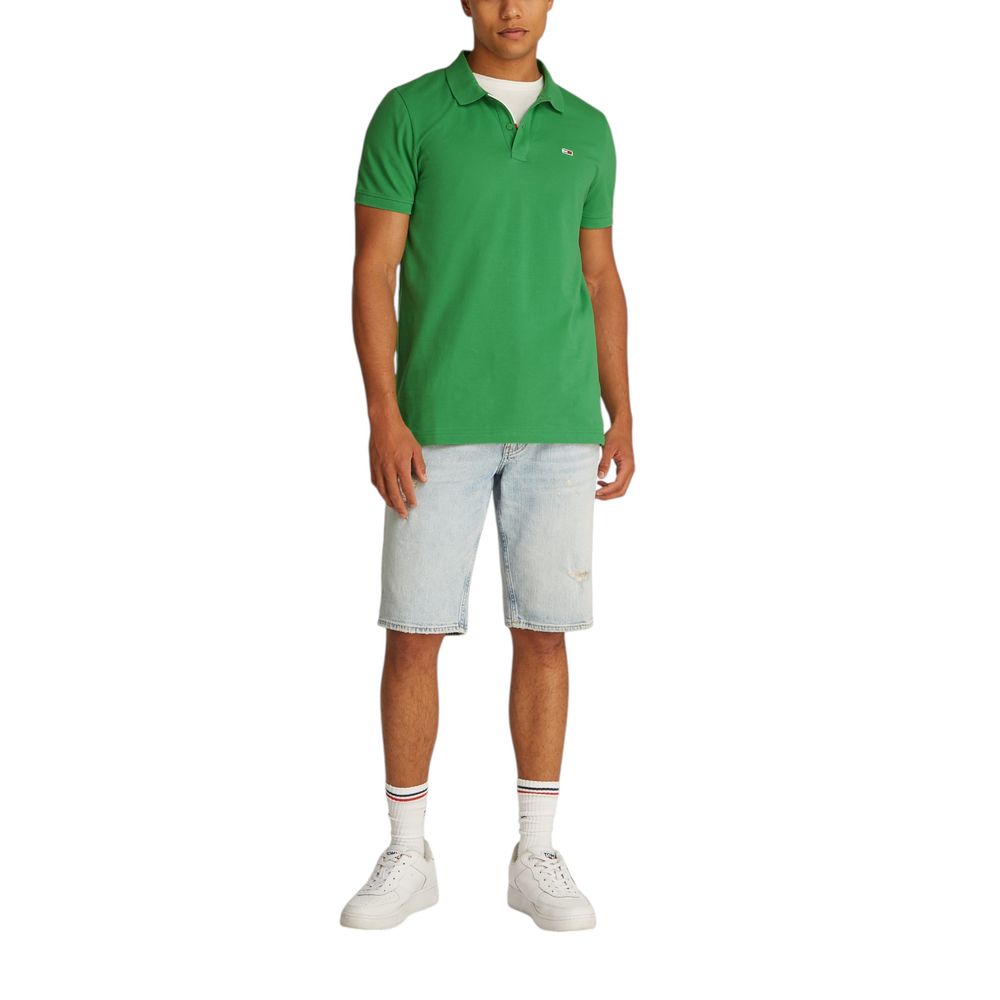 Tommy Hilfiger Jeans Green Cotton Polo Shirt on male model, short sleeves, embroidered logo, classic collar, casual and refined style.