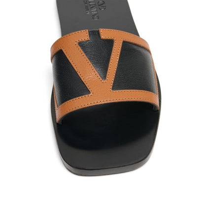 Valentino Garavani Viva Superstar Slide Sandal In Nappa